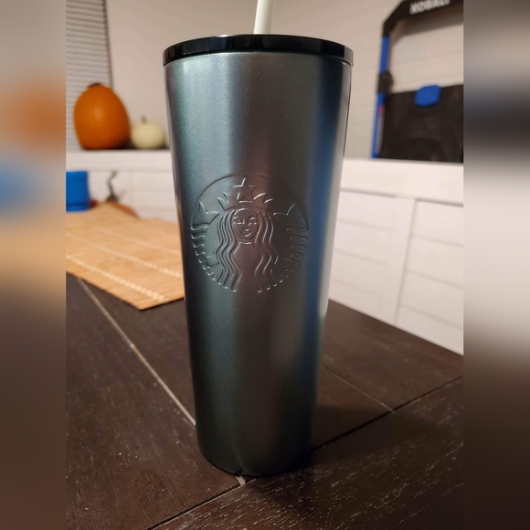 Starbucks Tumblr 24oz